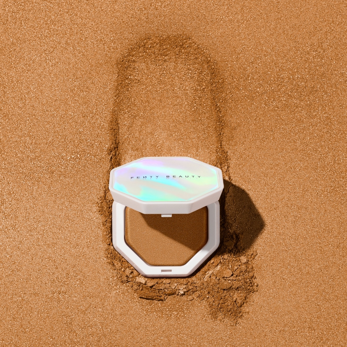 DEMI'GLOW HIGHLIGHTER (ILUMINADOR DE TEXTURA SEDOSA)